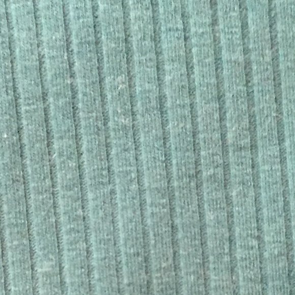 Long sleeve Pearl Cardigan Aritzia (FOREST GREEN) - Picture 4 of 6